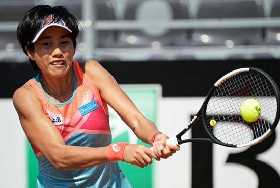  里昂锋线火力全开五球横扫斯特拉斯堡